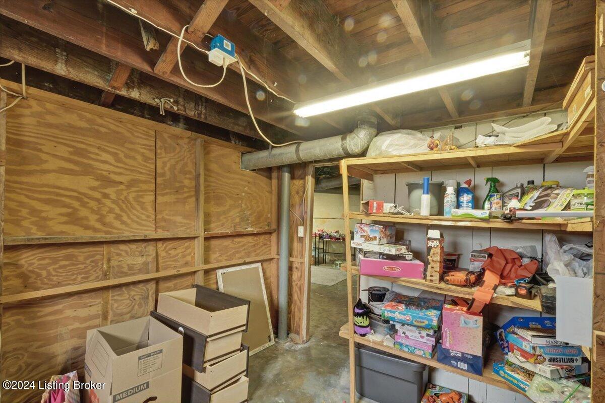 3950 Cane Run Road Louisville, KY 40211 - Photo 35 of 43 39-3950 Cane Run Rd-139