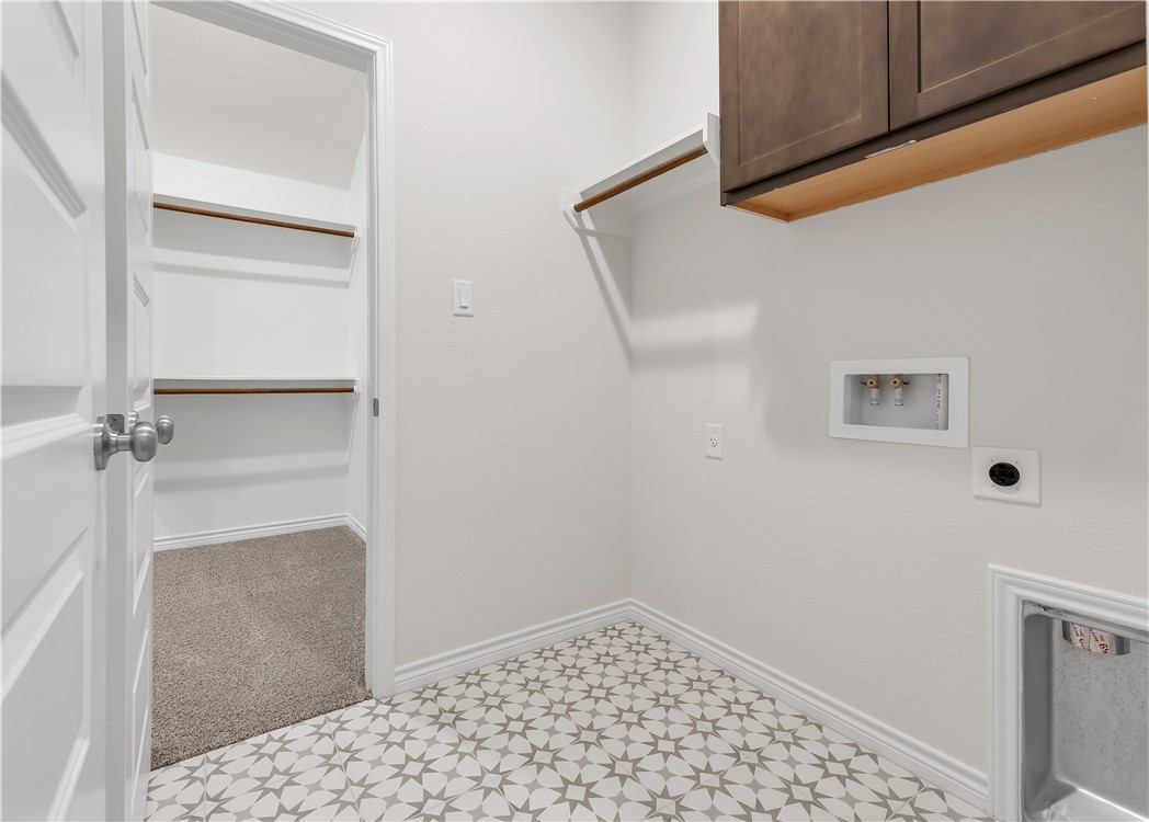 1931 Pinemont View Drive Bryan, TX 77807 - Photo 32 of 43 a view of a closet