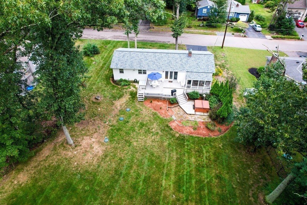 36 Gregory Road Holliston, MA 01746 - Photo 27 of 28 Gallery Image 27