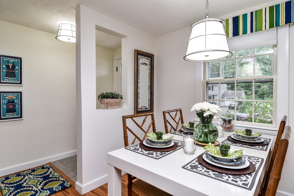36 Gregory Road Holliston, MA 01746 - Photo 8 of 28 Gallery Image 8