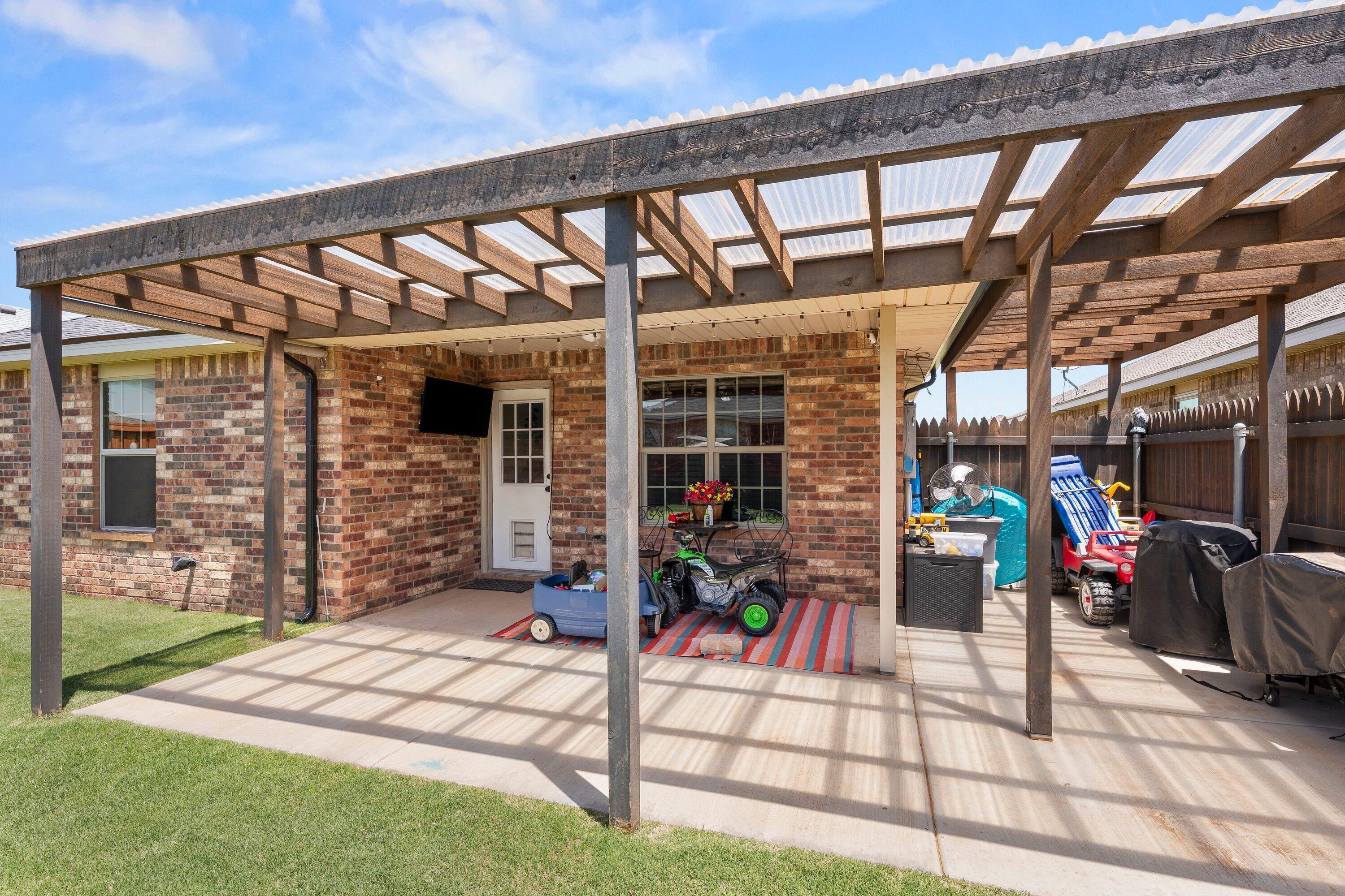 5607 108th Street Lubbock, TX 79424 - Photo 16 of 19 Pergola