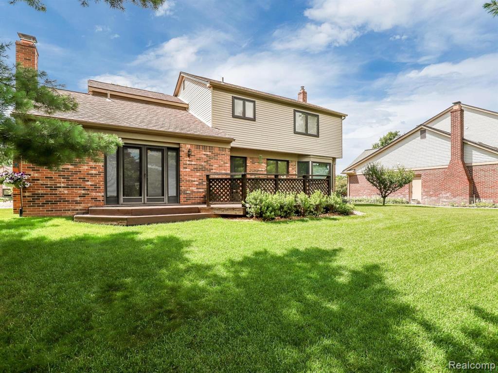 643 Shelley Drive Rochester Hills, MI 48307 - Photo 40 of 46