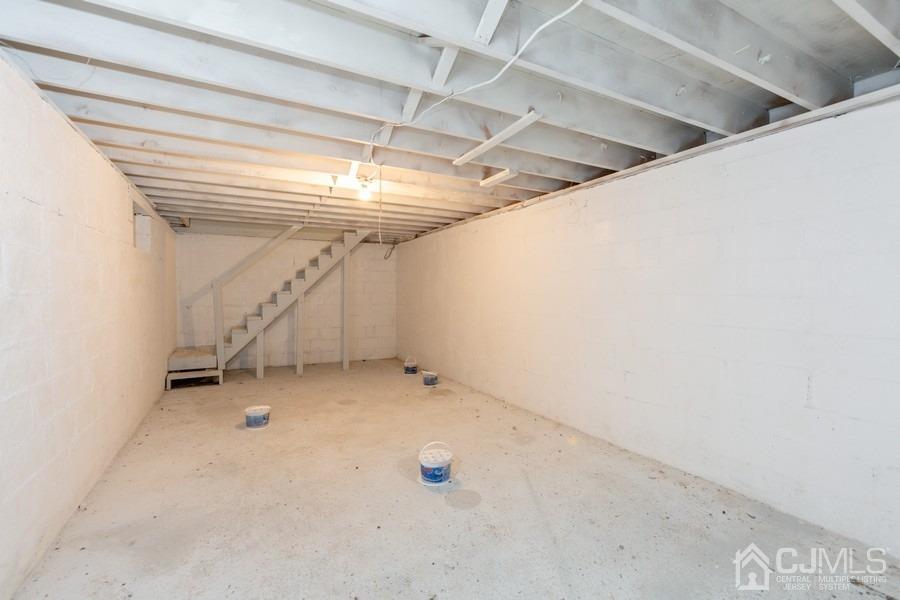 32 Winthrop Road Edison, NJ 08817 - Photo 11 of 15 a view of room