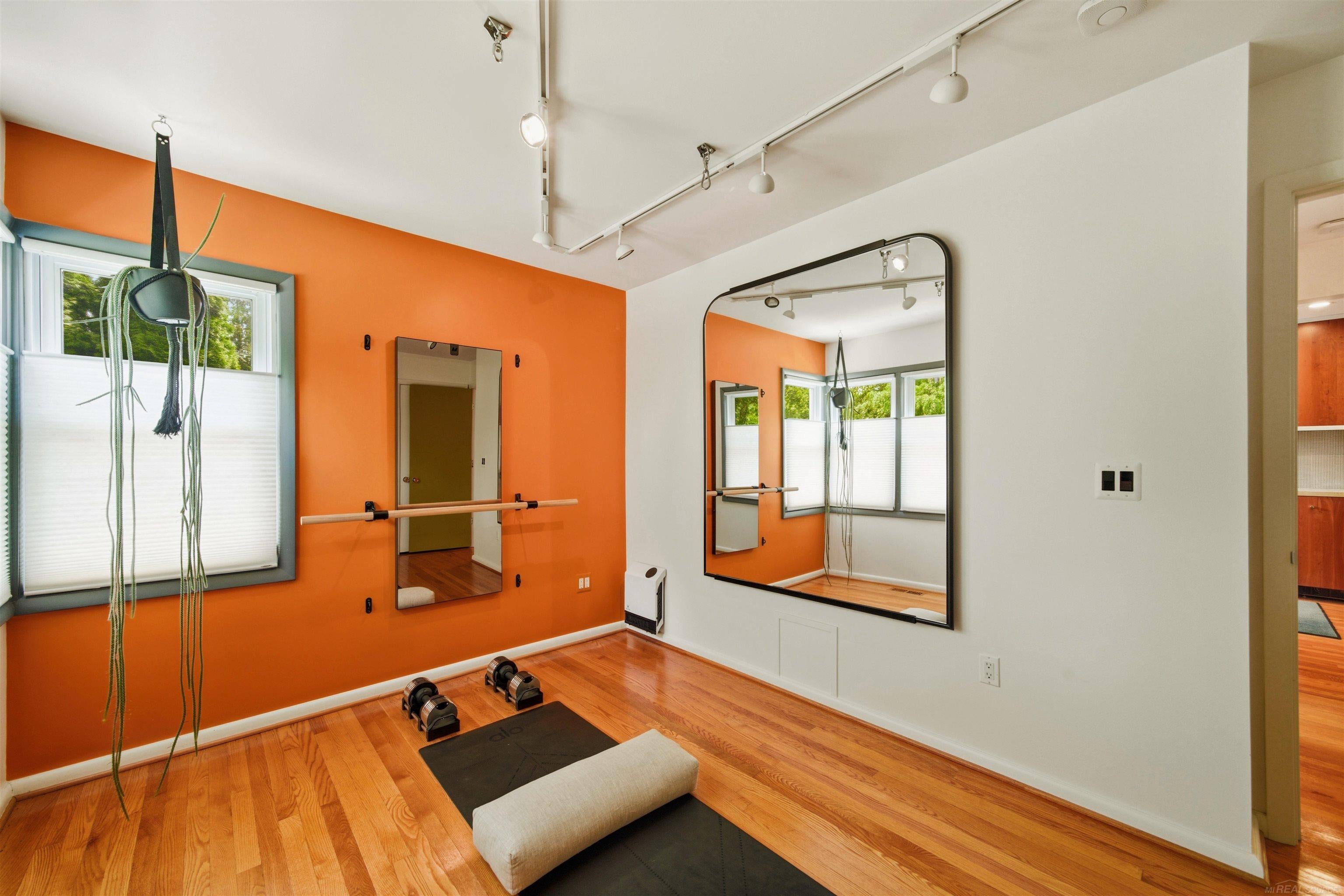 466 Lexington Road Grosse Pointe Farms, MI 48236 - Photo 19 of 42 Gallery Image 19