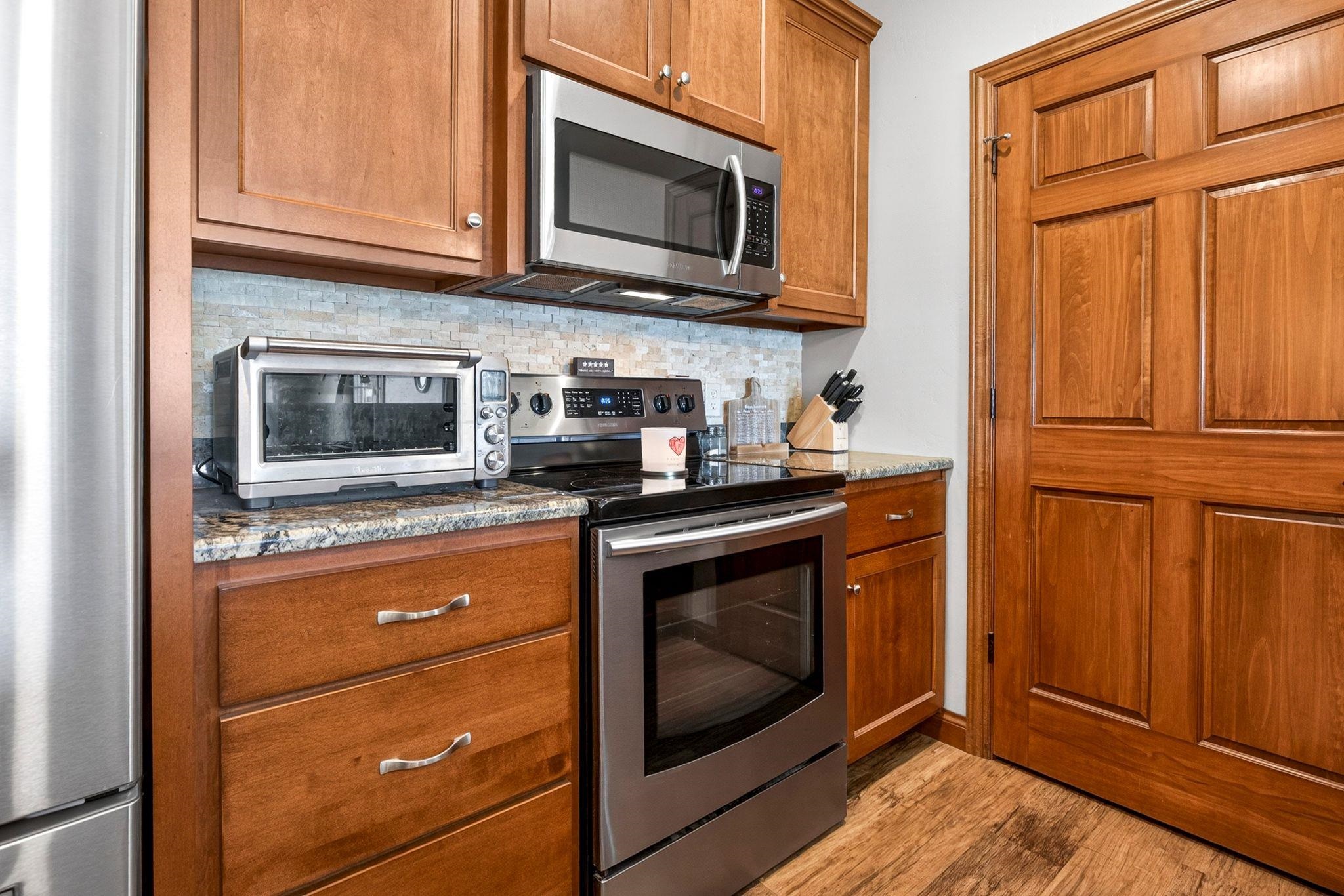 2362 Plank Circle, Unit B Appleton, WI 54915 - Photo 12 of 44