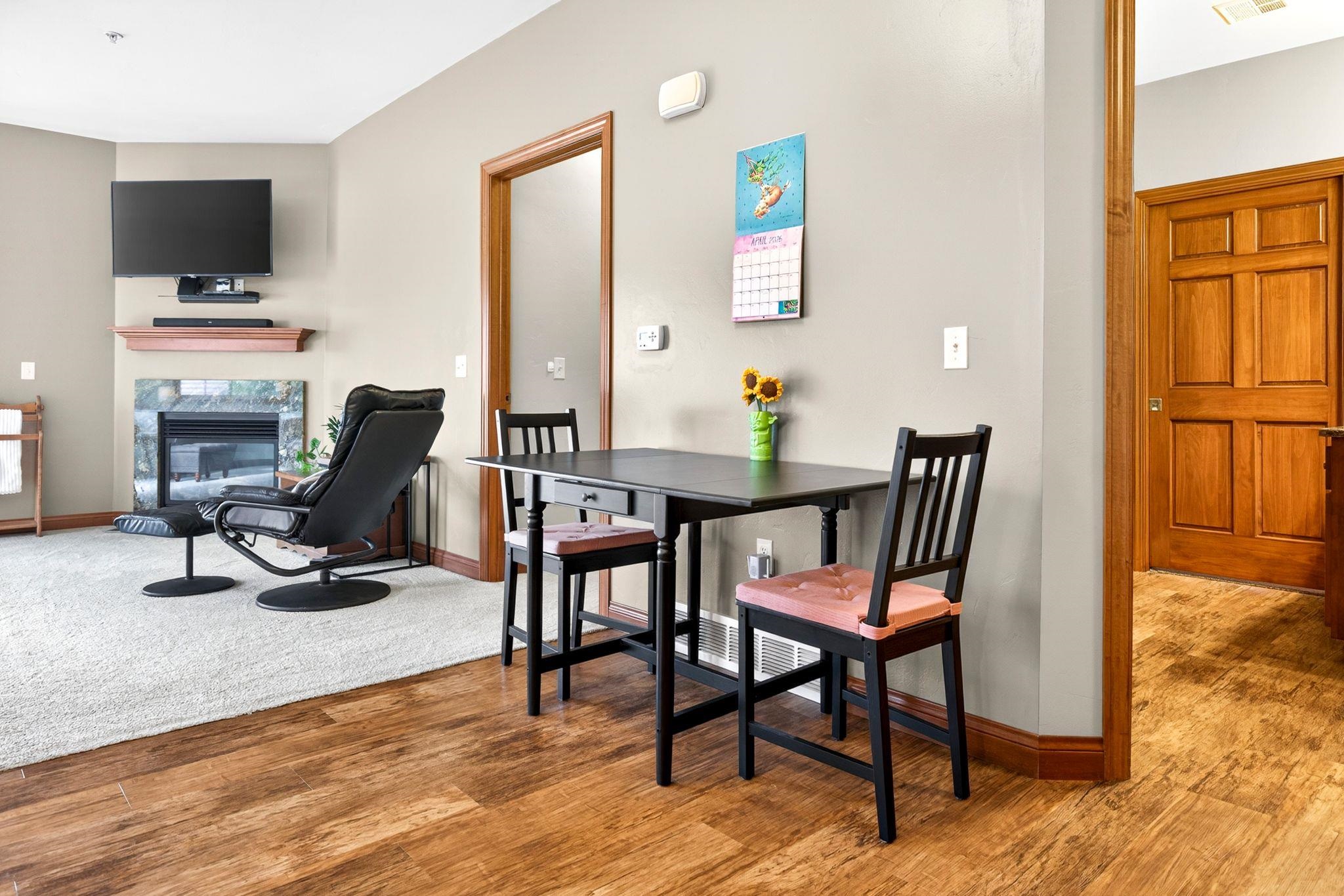 2362 Plank Circle, Unit B Appleton, WI 54915 - Photo 13 of 44