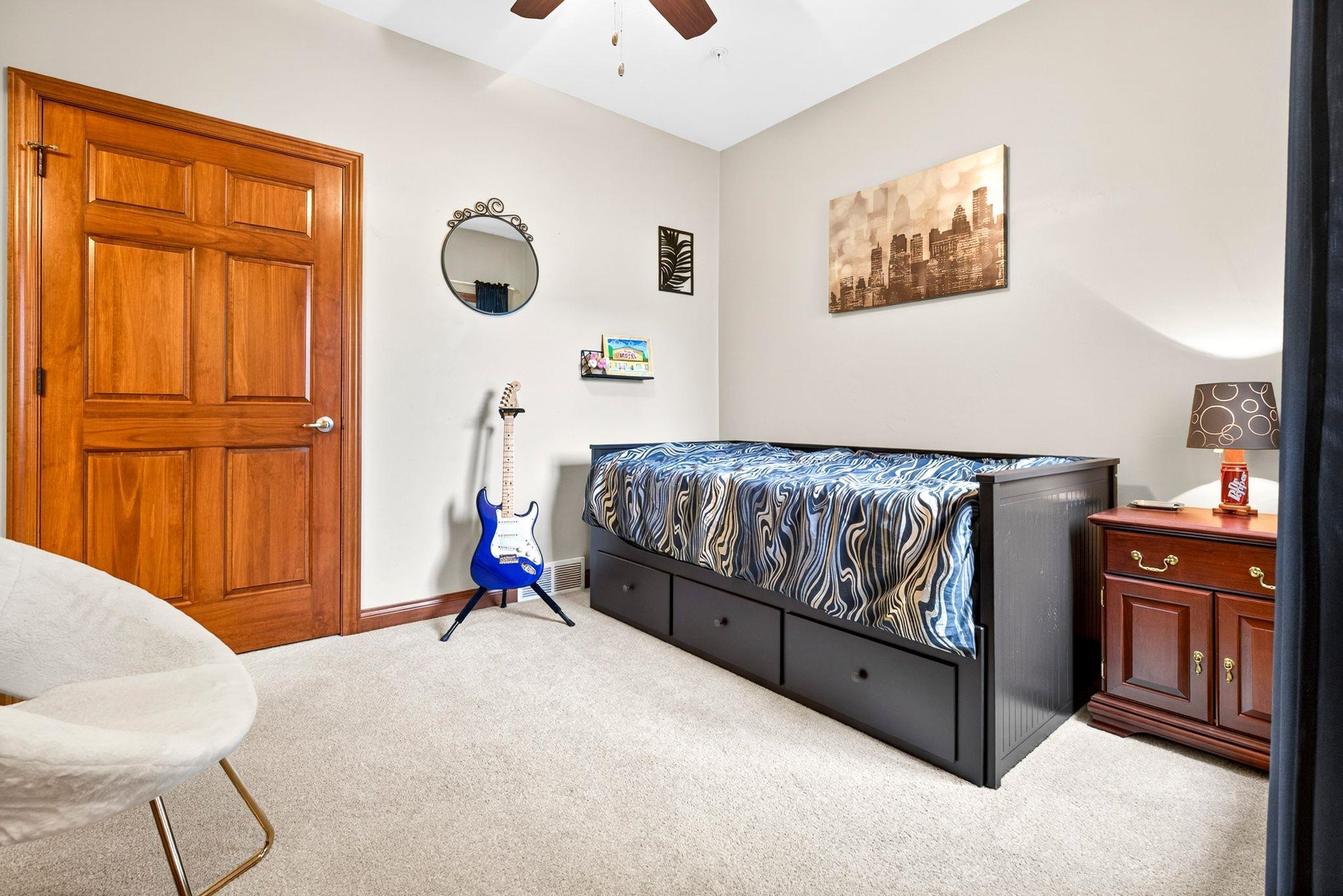 2362 Plank Circle, Unit B Appleton, WI 54915 - Photo 19 of 44