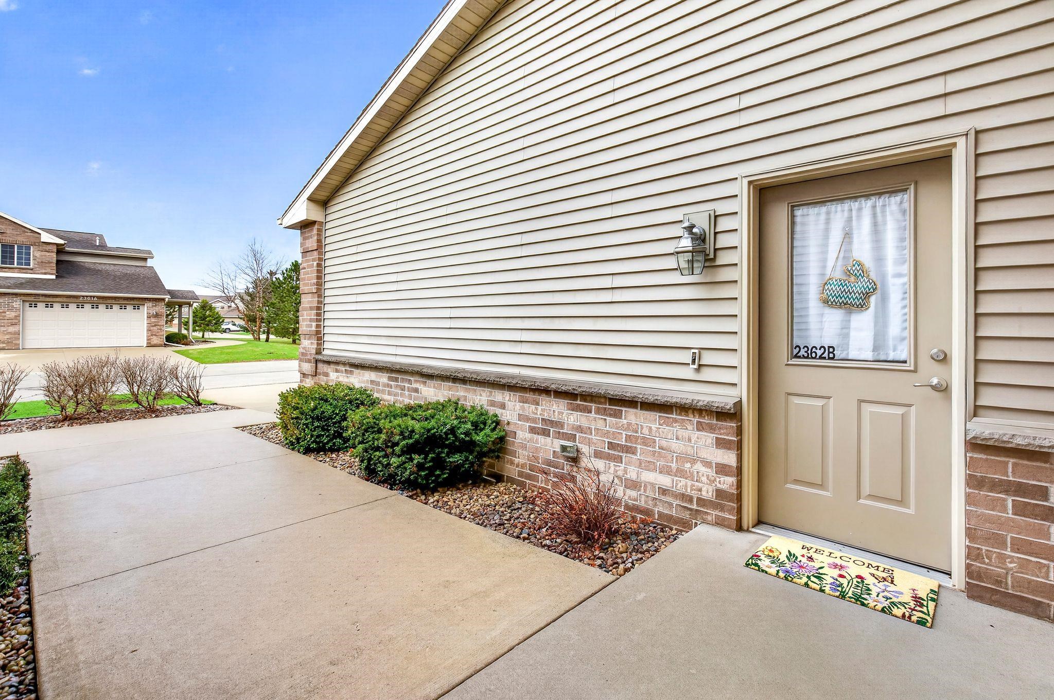 2362 Plank Circle, Unit B Appleton, WI 54915 - Photo 27 of 44