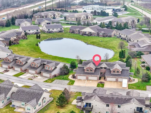 $299,900 | 2362 Plank Circle, Unit B, Appleton, WI 54915