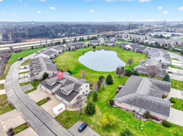 $299,900 | 2362 Plank Circle, Unit B, Appleton, WI 54915