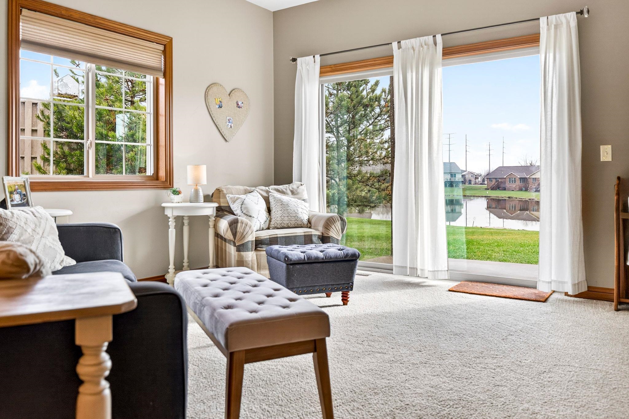 2362 Plank Circle, Unit B Appleton, WI 54915 - Photo 4 of 44