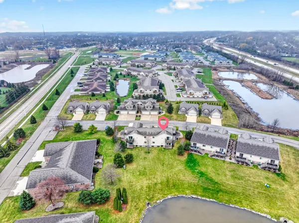 $299,900 | 2362 Plank Circle, Unit B, Appleton, WI 54915