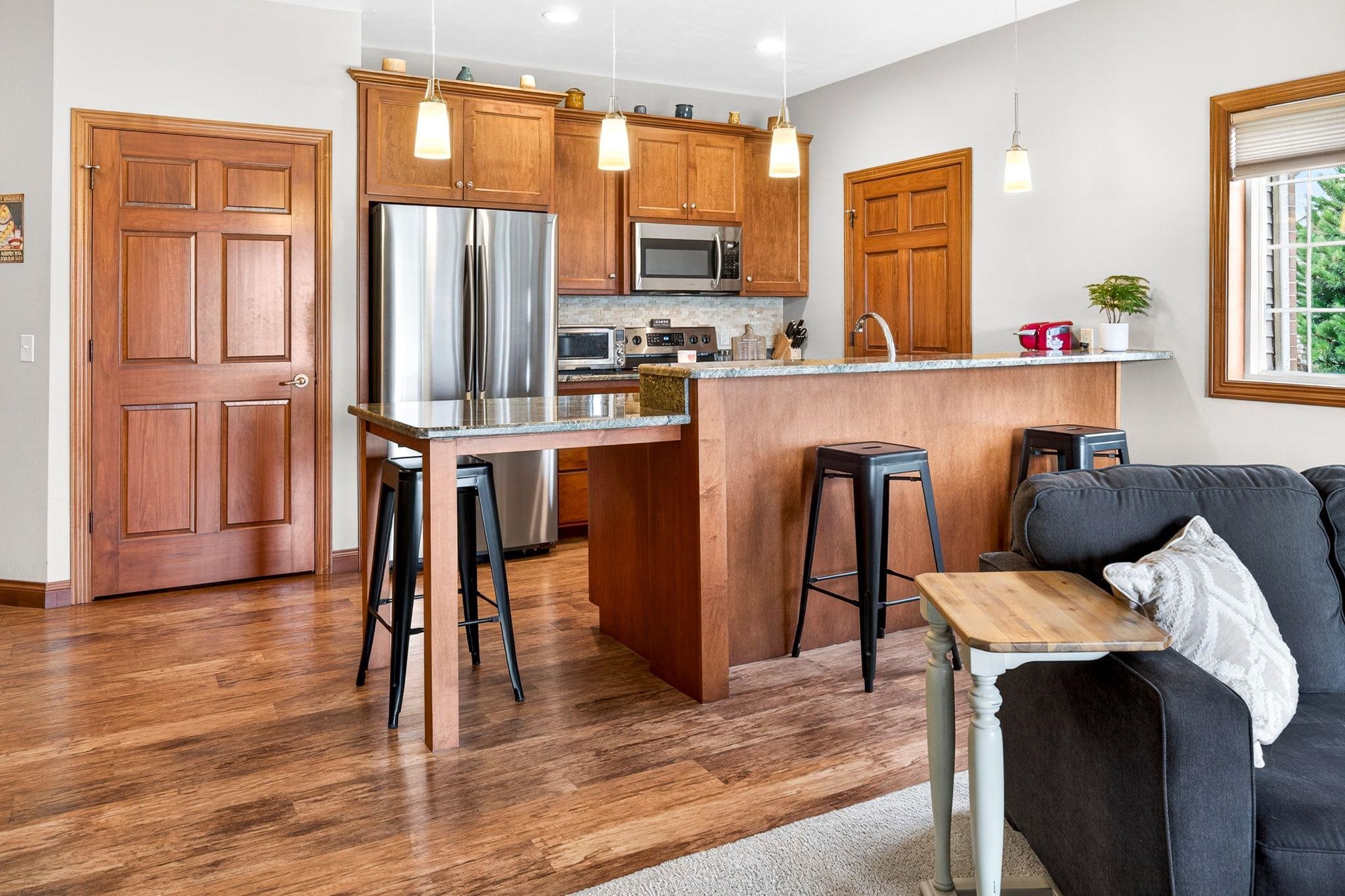 2362 Plank Circle, Unit B Appleton, WI 54915 - Photo 7 of 44