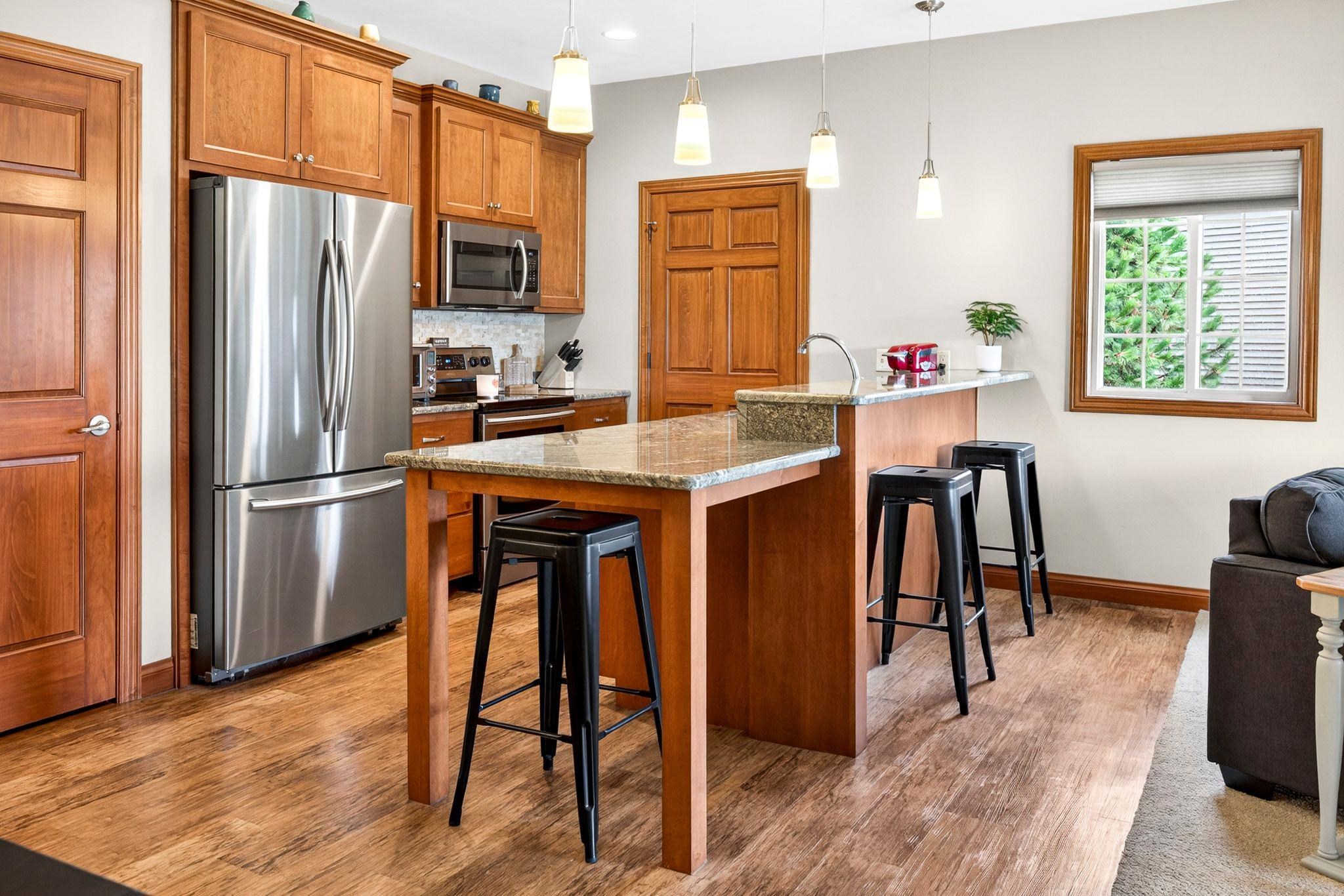 2362 Plank Circle, Unit B Appleton, WI 54915 - Photo 8 of 44