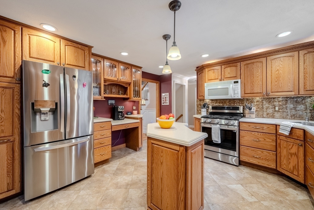 12 Jefferson Road Methuen, MA 01844 - Photo 11 of 42 Gallery Image 11