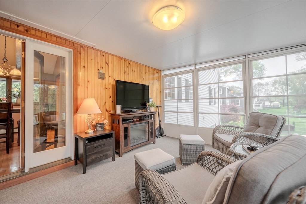 12 Jefferson Road Methuen, MA 01844 - Photo 8 of 42 Gallery Image 8