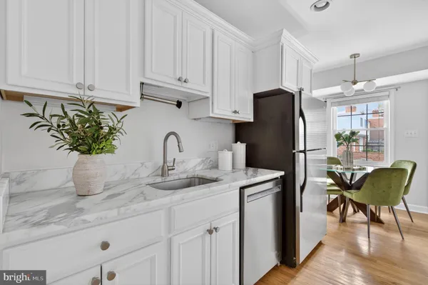 $1,035,000 | 6805 Market Square Drive, McLean, VA 22101