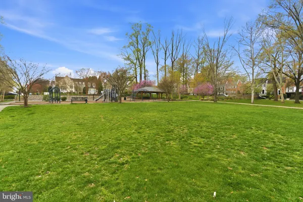 $1,035,000 | 6805 Market Square Drive, McLean, VA 22101