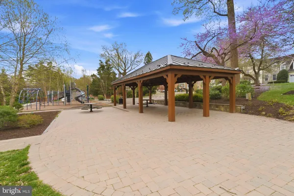 $1,035,000 | 6805 Market Square Drive, McLean, VA 22101