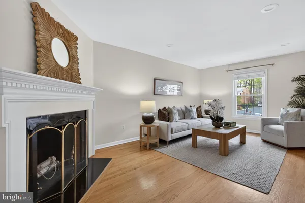 $1,035,000 | 6805 Market Square Drive, McLean, VA 22101