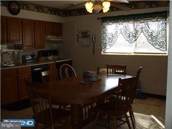 526 Doylestown Road Lansdale, PA 19446 - Photo 5 of 12 Kitchen