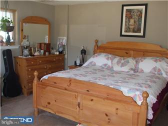 526 Doylestown Road Lansdale, PA 19446 - Photo 6 of 12 Bedroom - Main