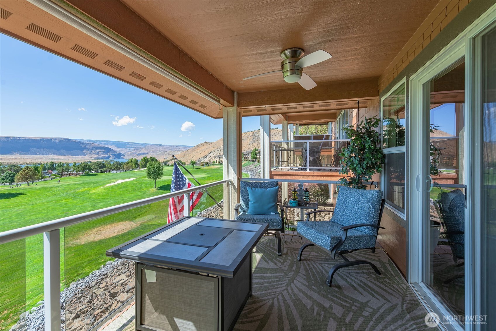 23318 Sunserra Loop, Unit B00 Quincy, WA 98848 - Photo 6 of 30 a view of a dining room with furniture window and outside view
