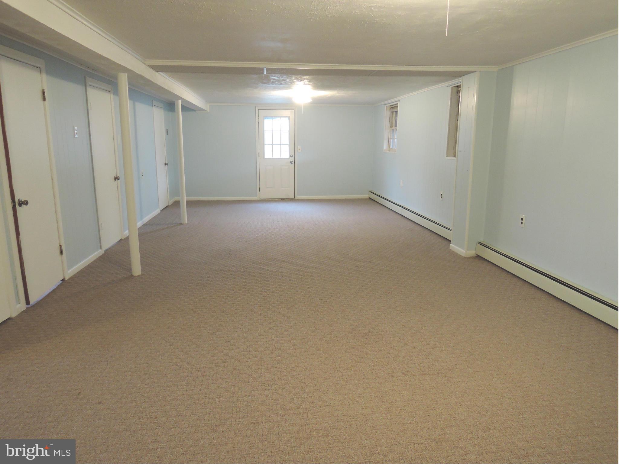 229 Arundel Road Pasadena, MD 21122 - Photo 14 of 23 Large game room/play room