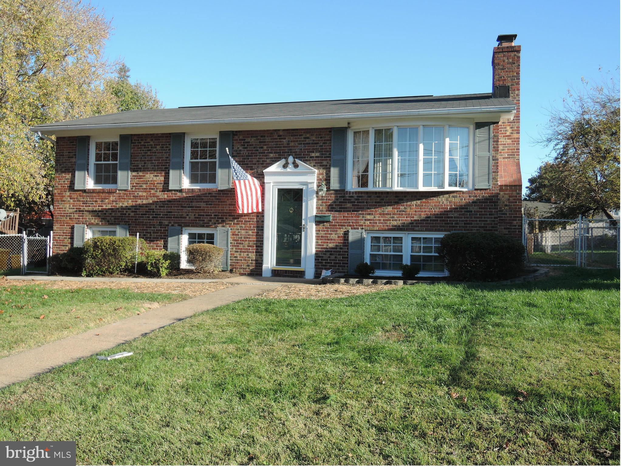 229 Arundel Road Pasadena, MD 21122 - Photo 3 of 23 Exterior (Front)