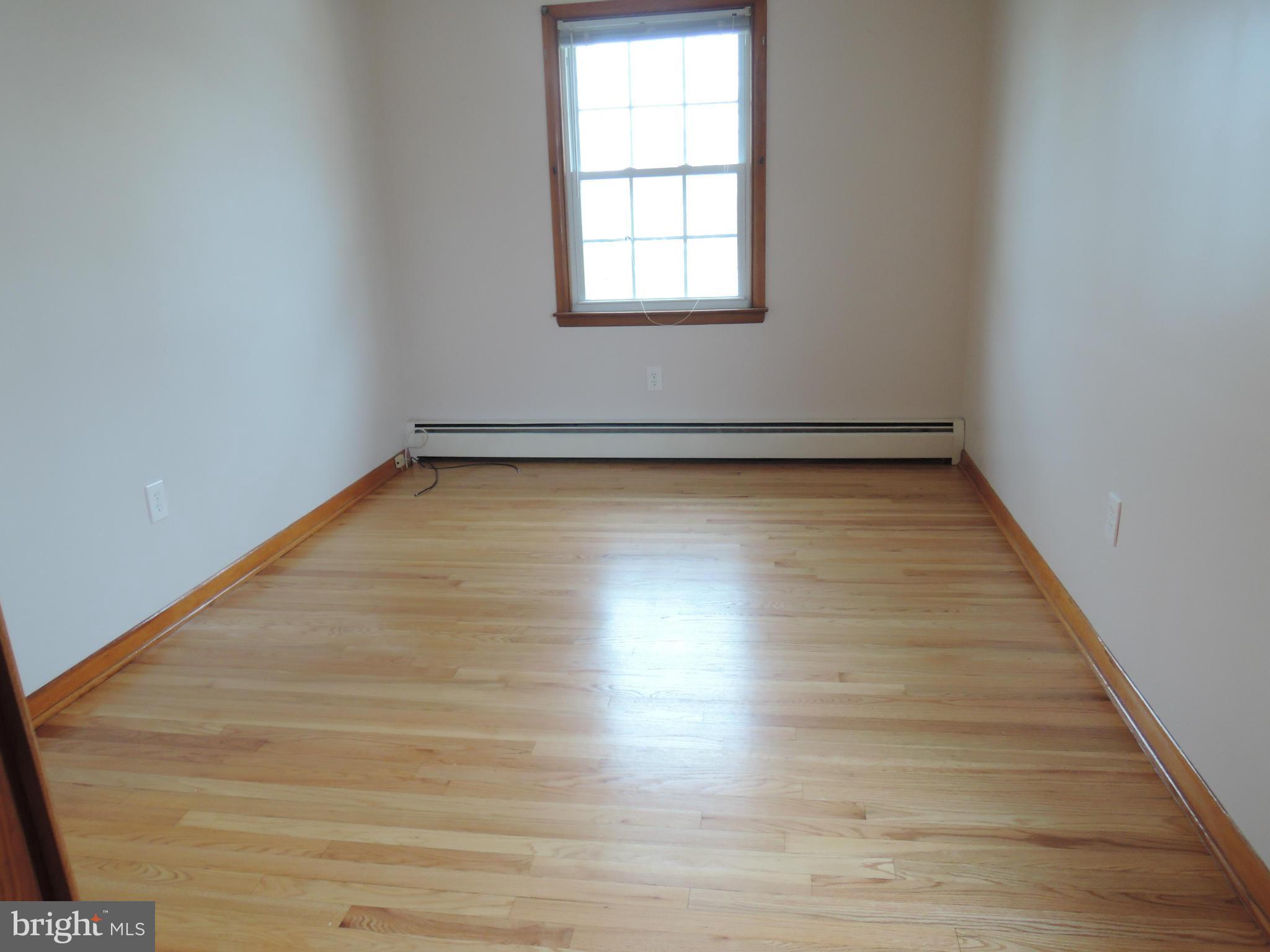 229 Arundel Road Pasadena, MD 21122 - Photo 10 of 23 Bedroom 2