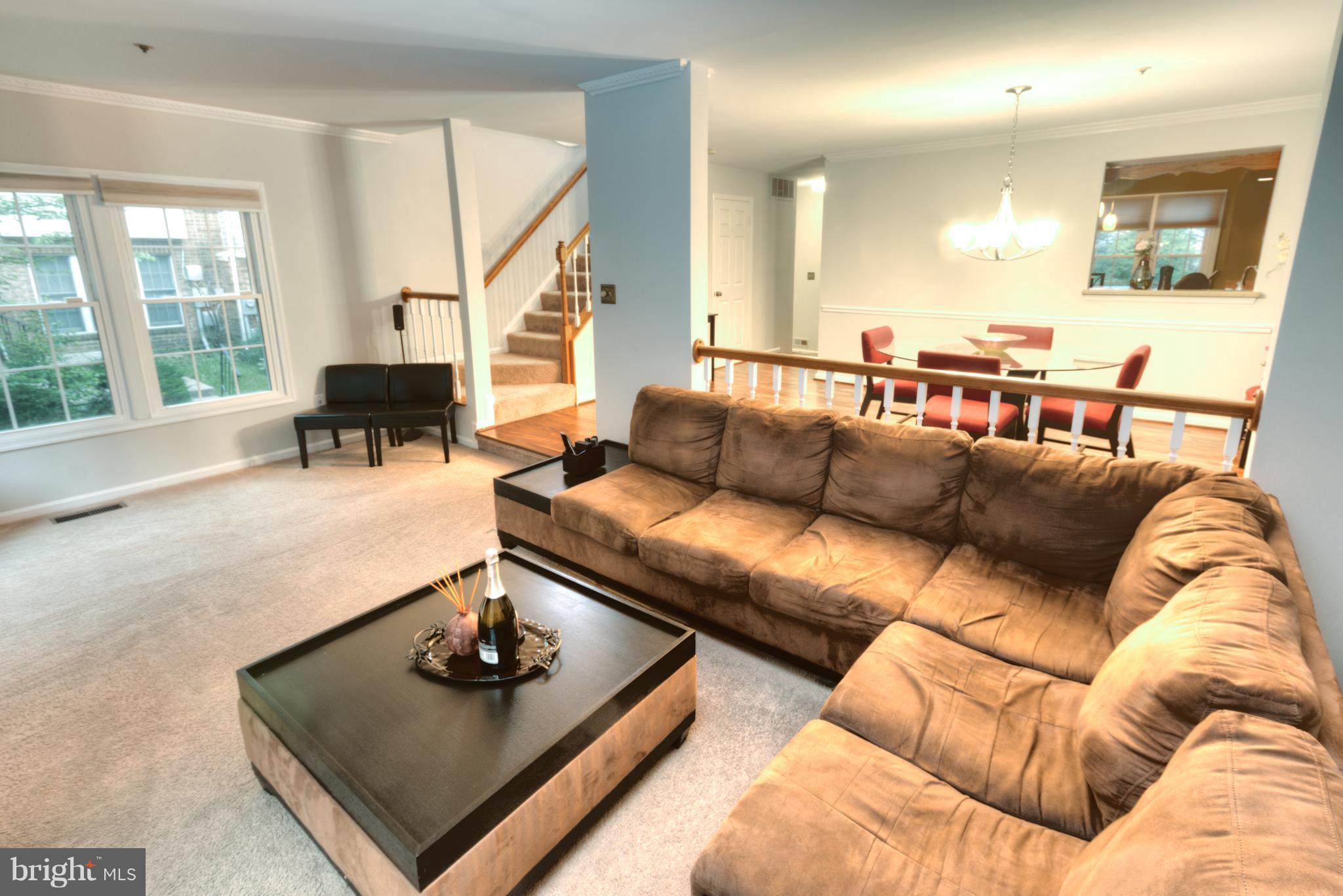 9425 Rosmarin Way Laurel, MD 20708 - Photo 11 of 30 Family Room
