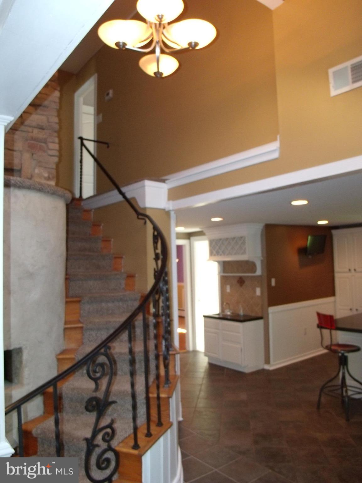 20 Douglas Road Richboro, PA 18954 - Photo 13 of 29 Turned Staircase