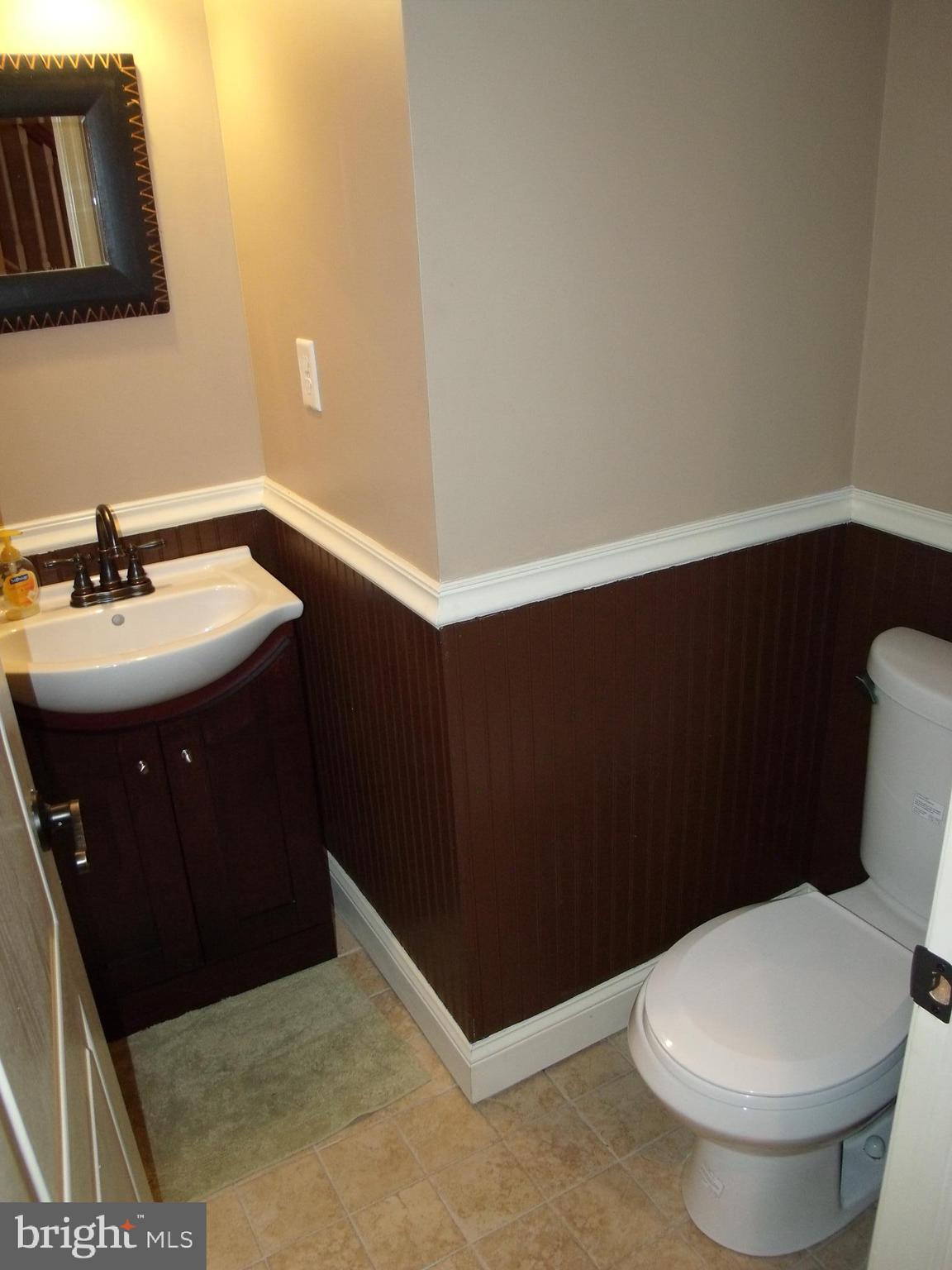 20 Douglas Road Richboro, PA 18954 - Photo 20 of 29 Powder Room