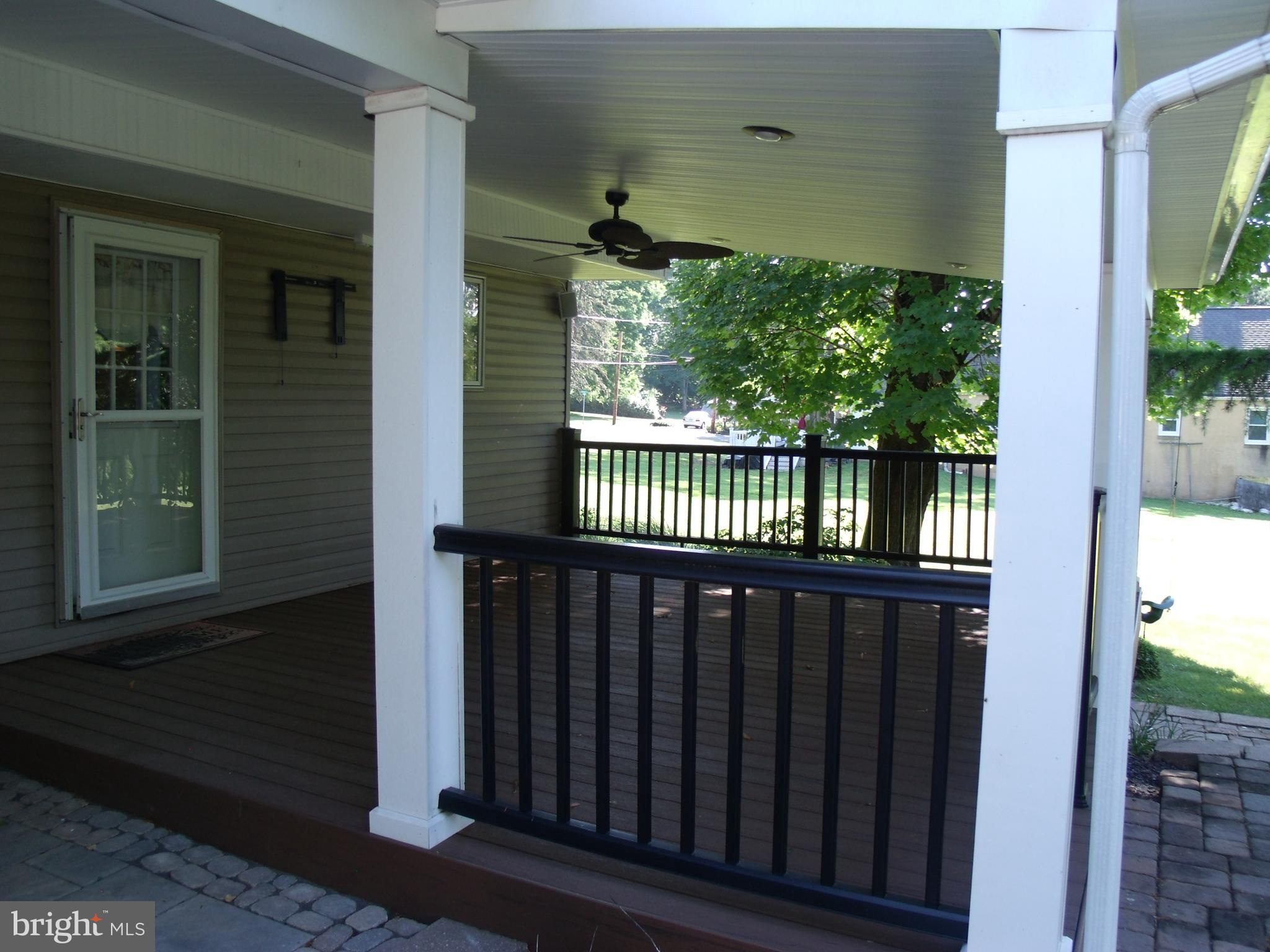 20 Douglas Road Richboro, PA 18954 - Photo 27 of 29 Composite deck