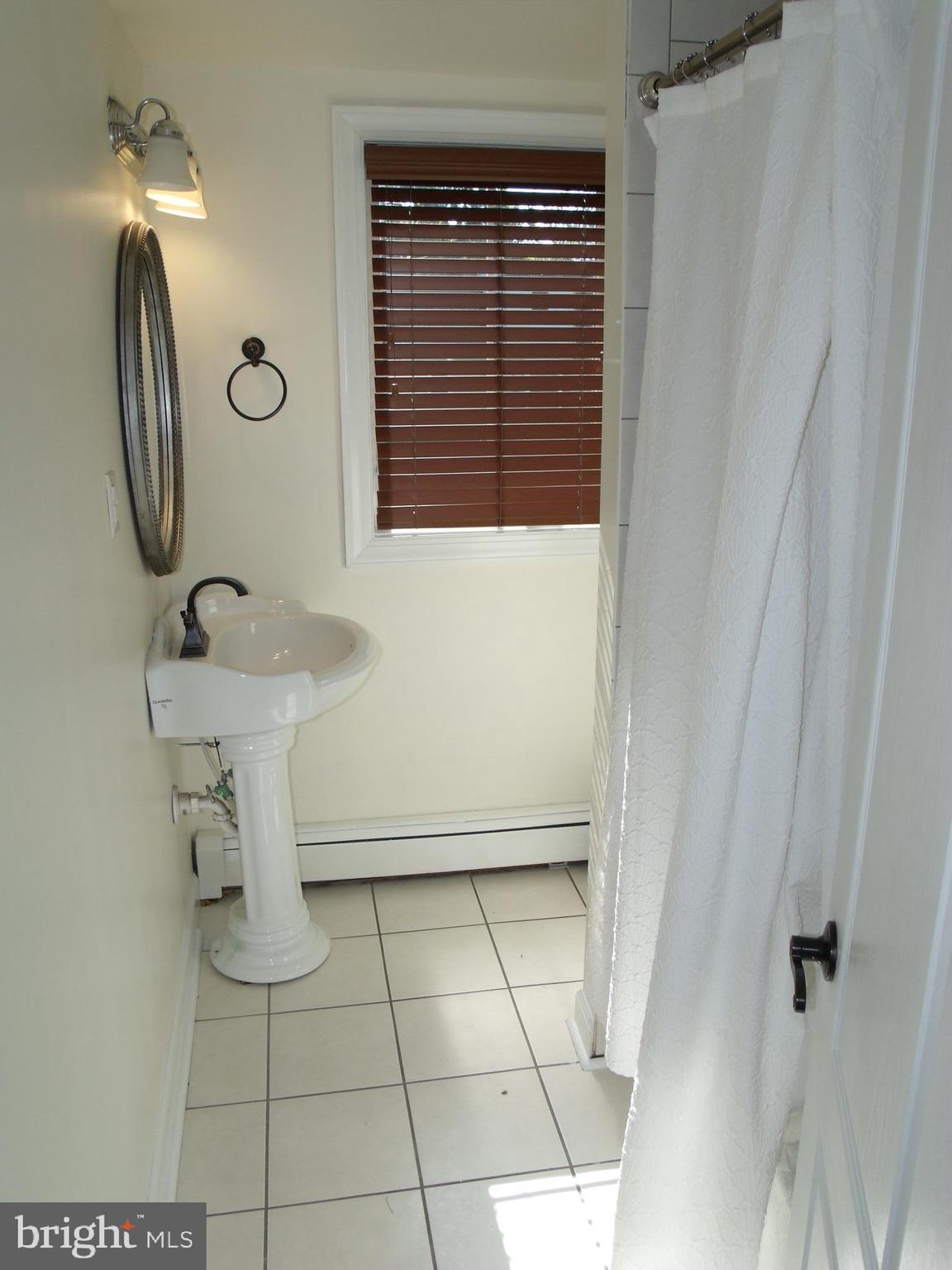 20 Douglas Road Richboro, PA 18954 - Photo 8 of 29 full bath