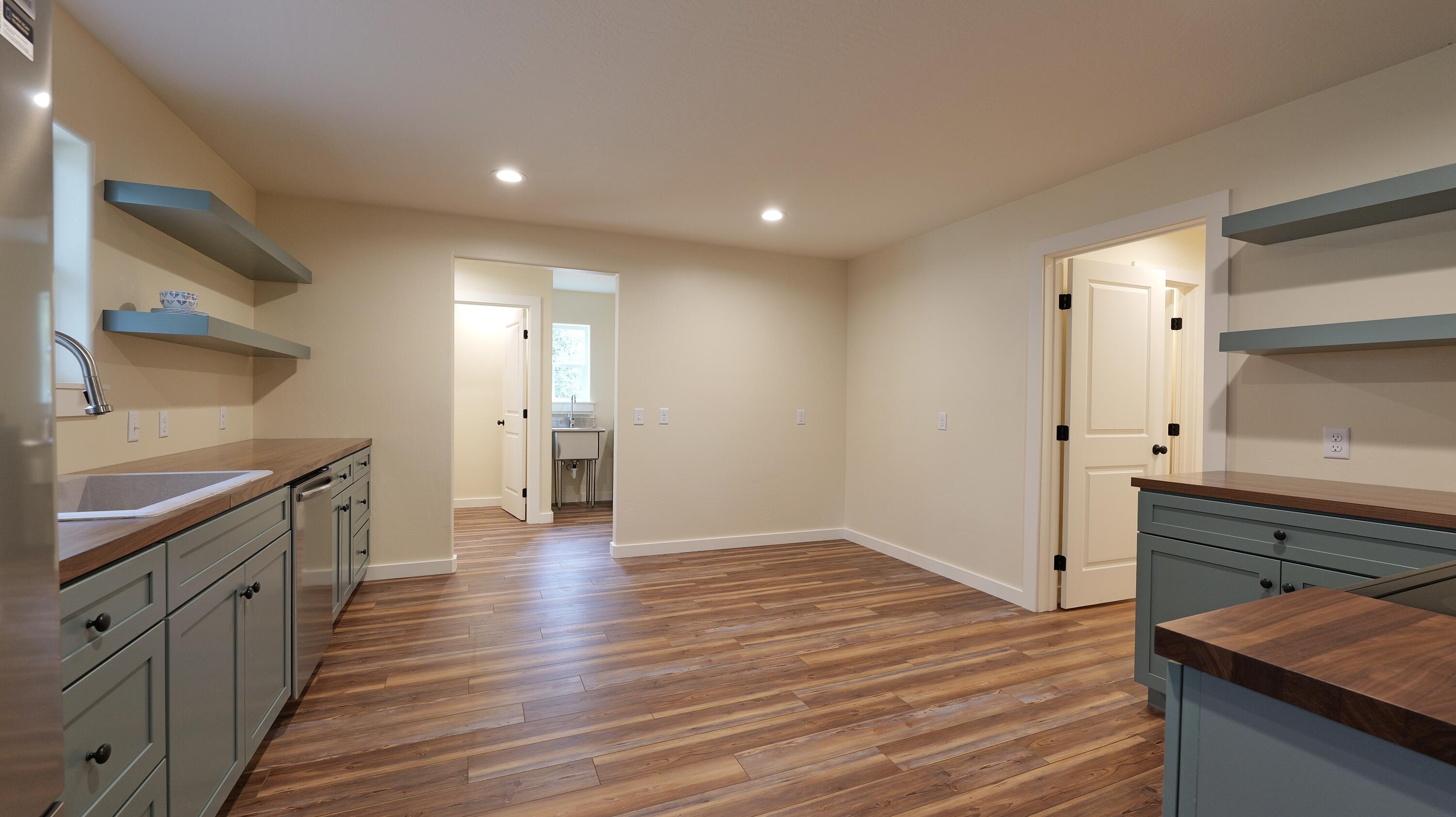 769 Mather Road Prospect, OR 97536 - Photo 11 of 70 Kitchen
