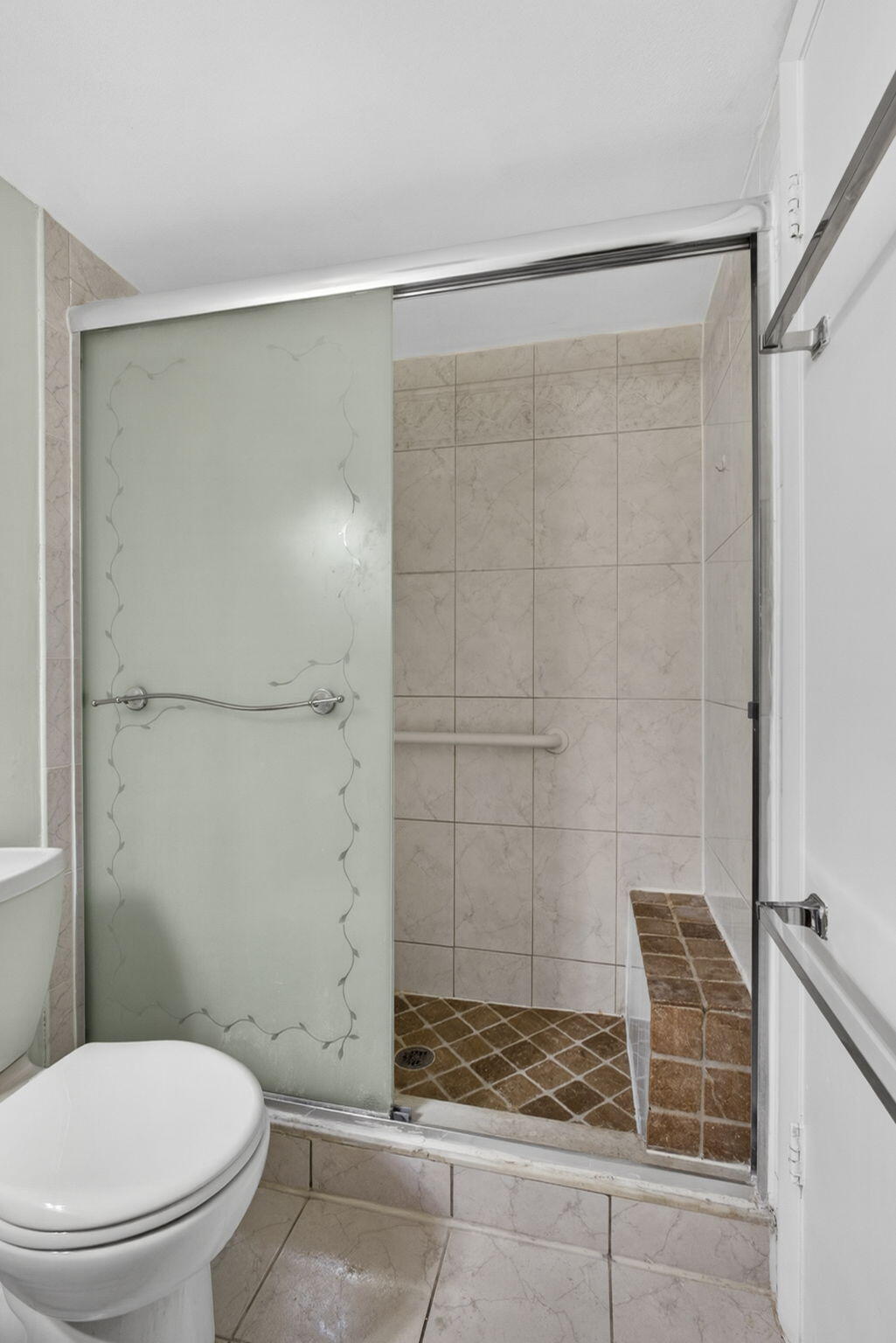315 Pine Ridge Circle, Unit D1 Greenacres, FL 33463 - Photo 34 of 43 34-web-or-mls-BS1A5147