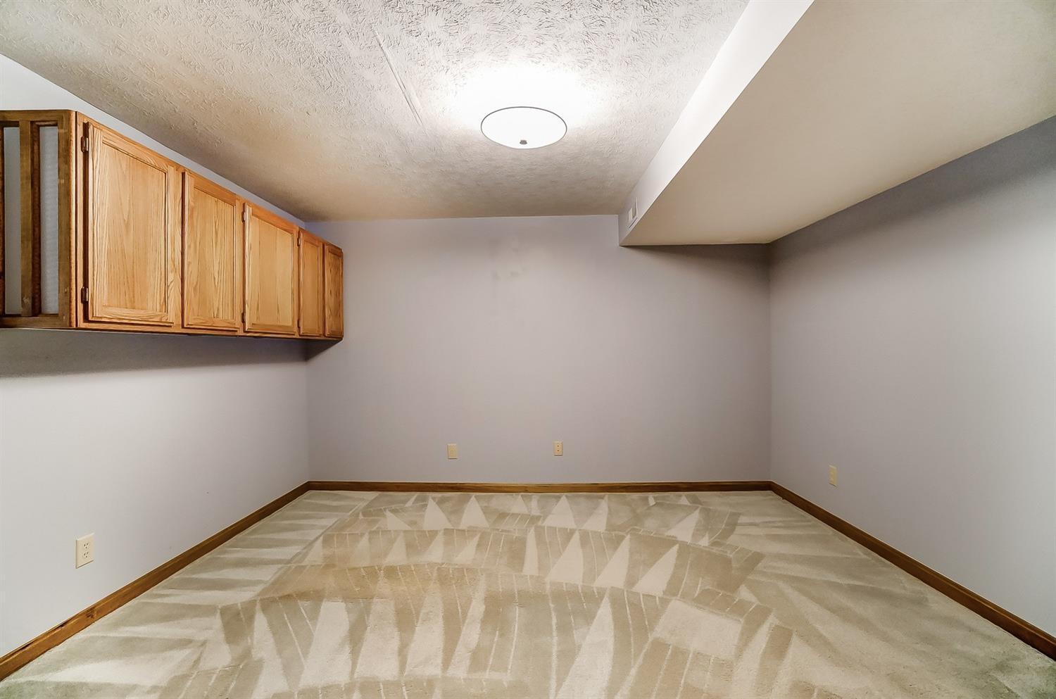 4408 Hubble Road Cincinnati, OH 45247 - Photo 40 of 50