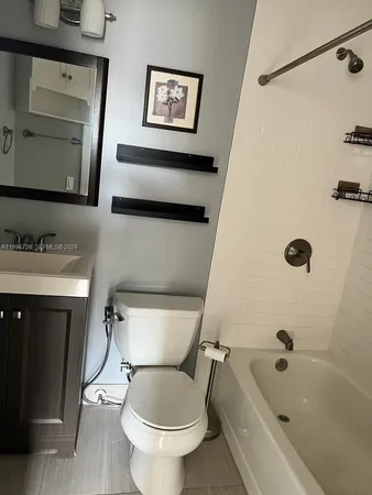 $2,600 | Fountainebleau, Miami, FL 33126