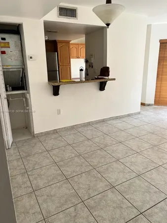 $2,600 | Fountainebleau, Miami, FL 33126