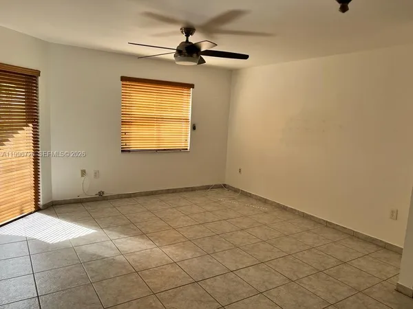 $2,600 | Fountainebleau, Miami, FL 33126