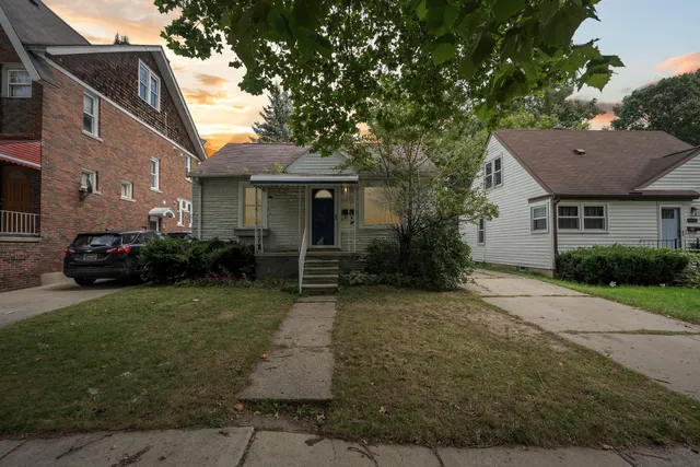 $99,900 | 18846 Fox, Redford, MI 48240