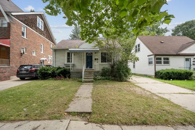 $99,900 | 18846 Fox, Redford, MI 48240