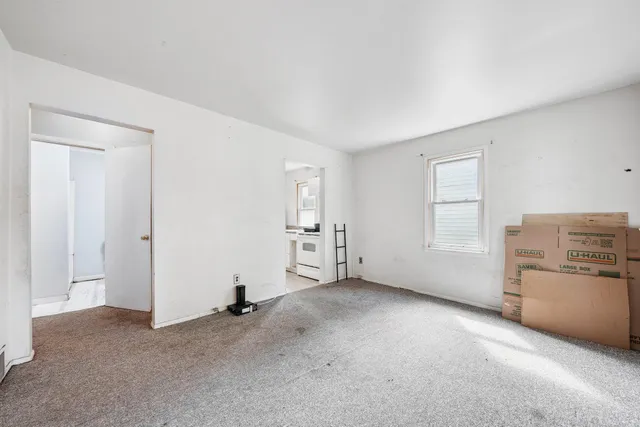 $99,900 | 18846 Fox, Redford, MI 48240