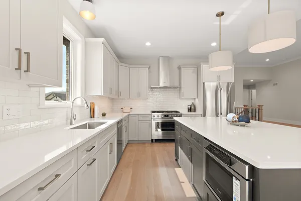 $699,000 | 11049 Lizmore Lane, Unit 40B, Orland Park, IL 60467