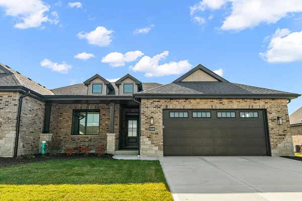 $699,000 | 11049 Lizmore Lane, Unit 40B, Orland Park, IL 60467