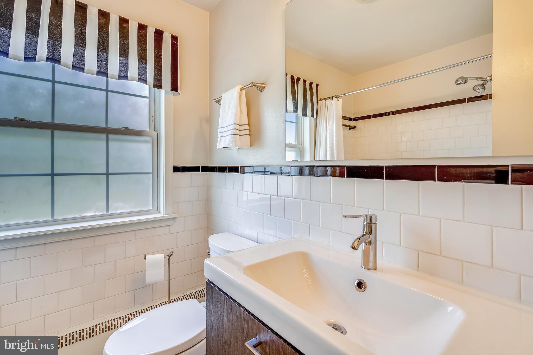 5957 Hunt Club Road Elkridge, MD 21075 - Photo 32 of 54 Second Full bathroom has shower/tub combo