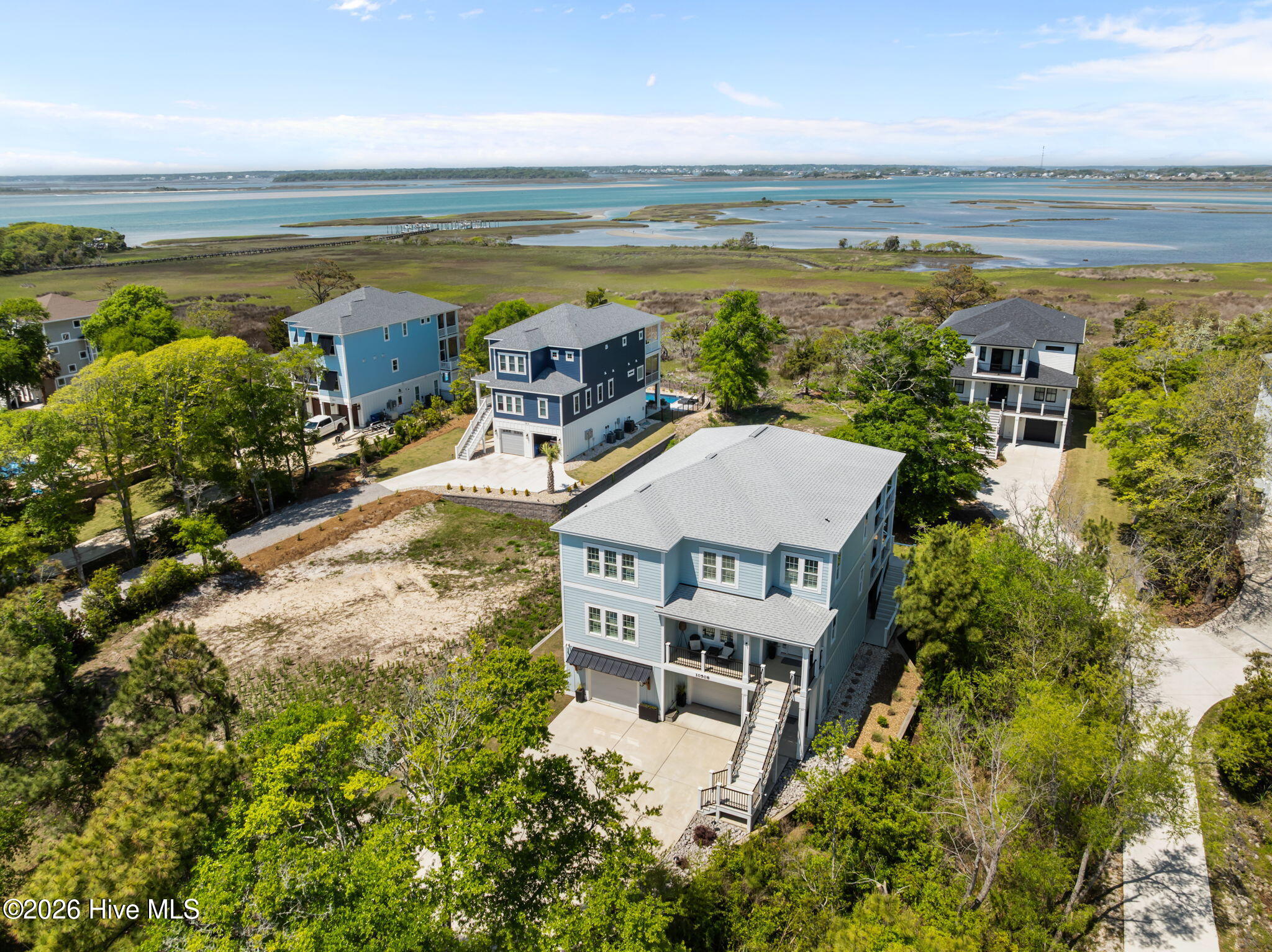 10508 Coast Guard Road Emerald Isle, NC 28594 - Photo 23 of 64 Exterior