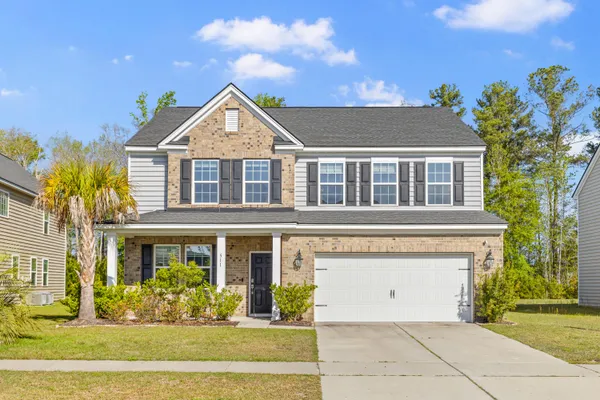 $455,000 | 511 Singing Bush Avenue, Summerville, SC 29486