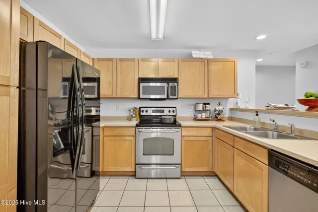 $1,575 | 2820 Bloomfield Lane, Unit 103, Wilmington, NC 28412